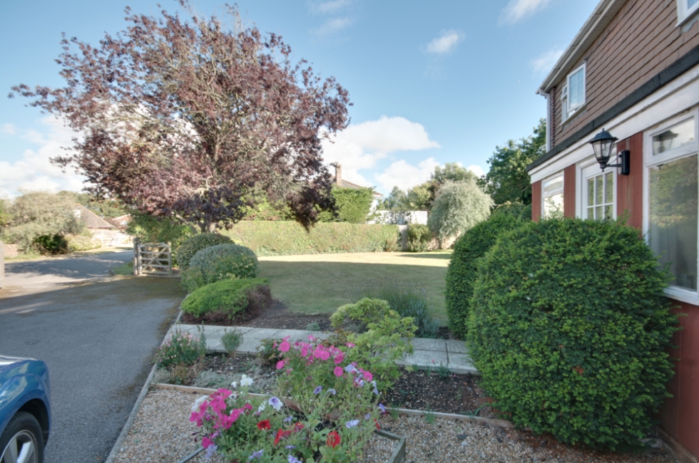 Property for Sale, West Wittering 9 Elms Way Baileys Estate Agent